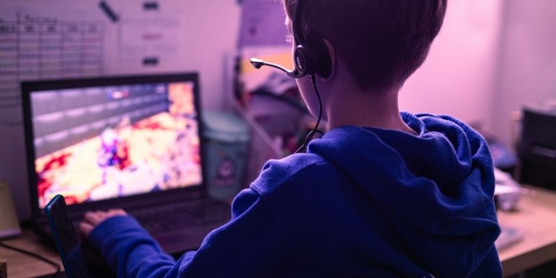 Responsible gaming refers to a set of practices and emotional involvement